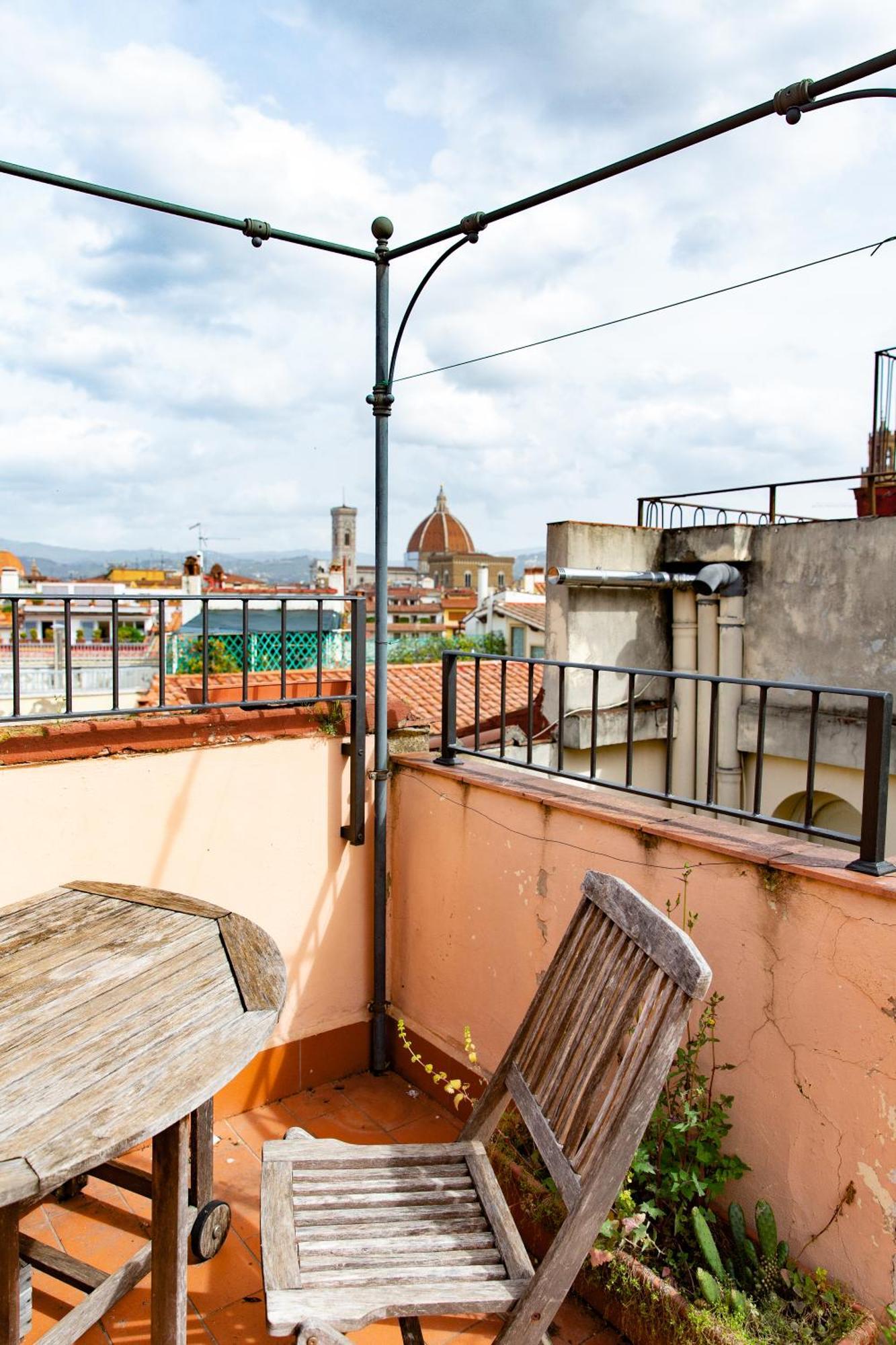 Spectacular 1br Stunning Views Appartement Florence